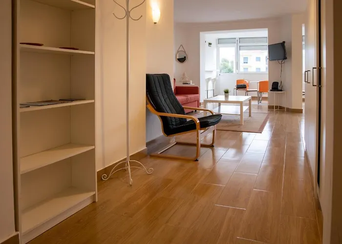 Spacious And Sunny - 10 Min From The Sea *